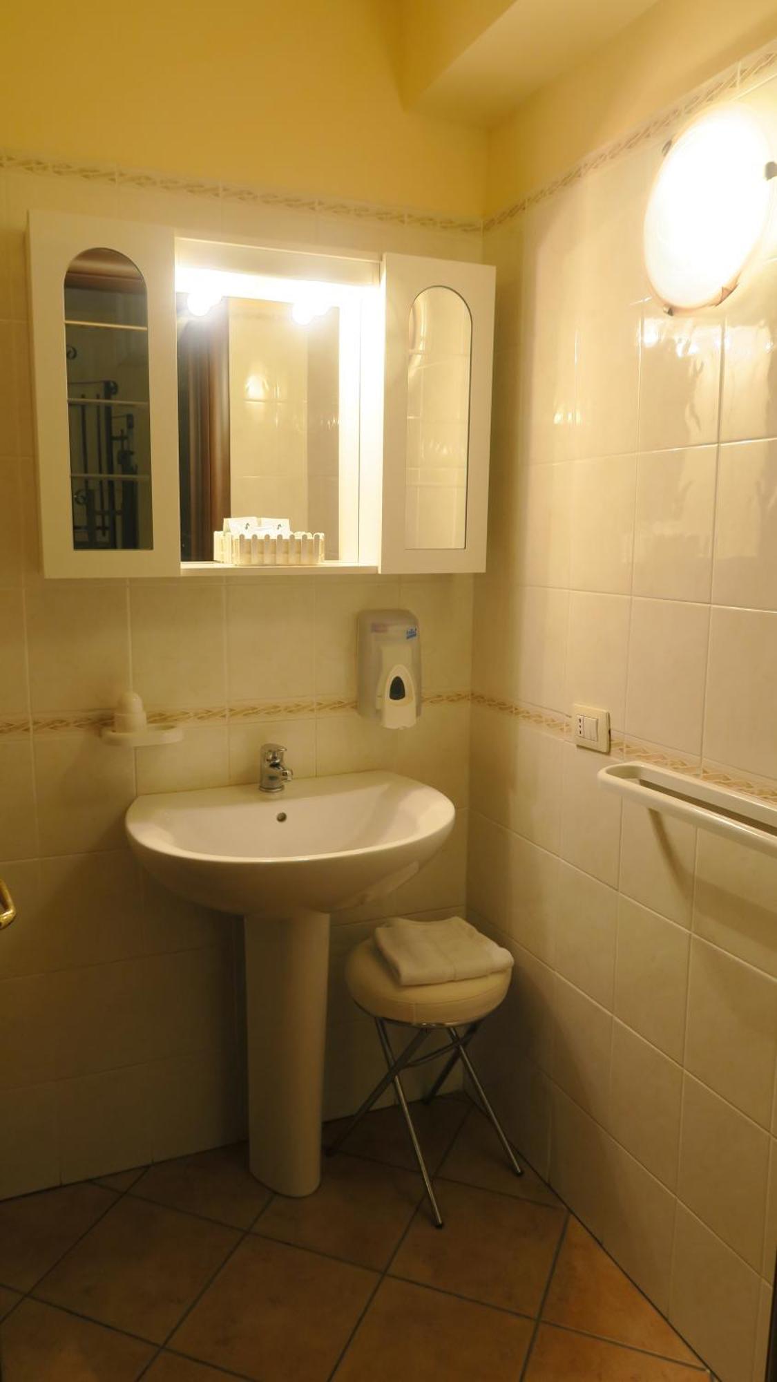 Apartamento Cortile Dei Sogni CTA Exterior foto